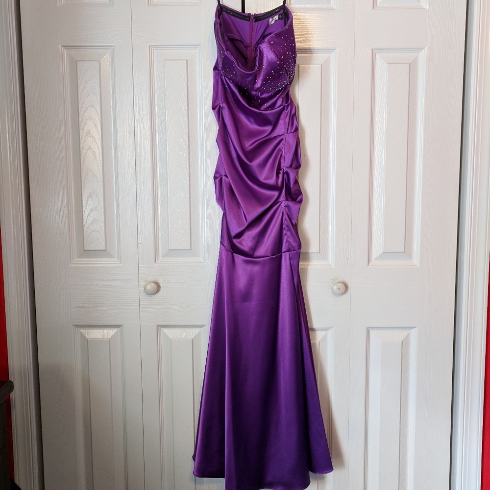 Prom / sweet 16 purple mermaid dress / gown - Picture 4 of 8